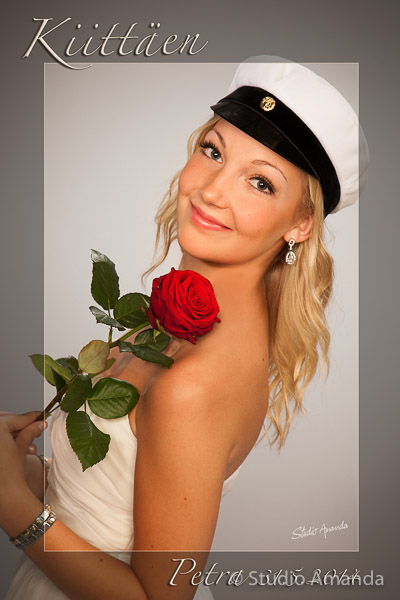 Kortin koko 10x15 cm. Hinta: 12e/ensimmainen, 3e/seuraavat kpl:t samasta kuvasta