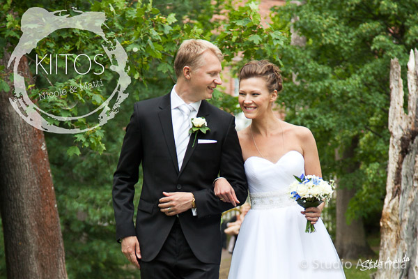 Kortin koko 10x15 cm. Hinta: 12e/ensimmainen, 3e/seuraavat kpl:t samasta kuvasta